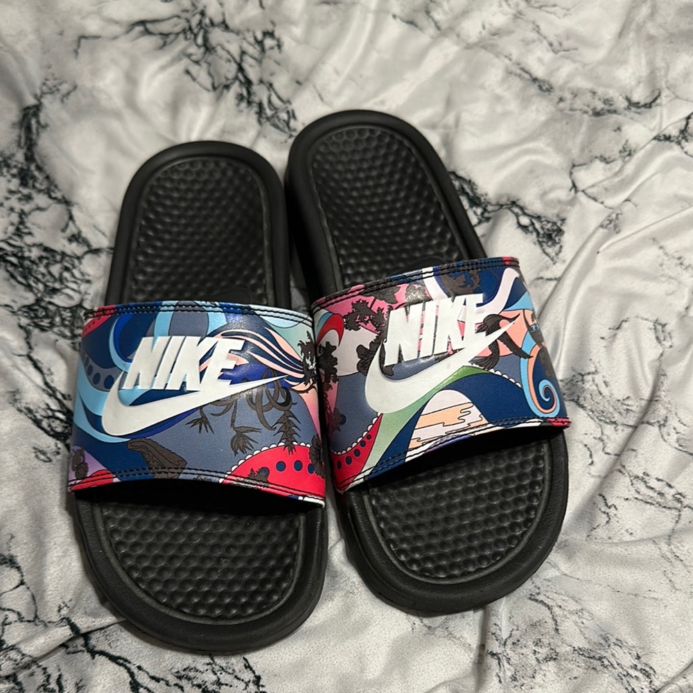 Nike Graphic Slide Sandals - Multicolor